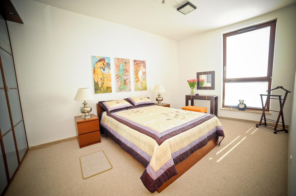 Luxury Rockefeller - Sea Towers Apartment Гдиня Стая снимка