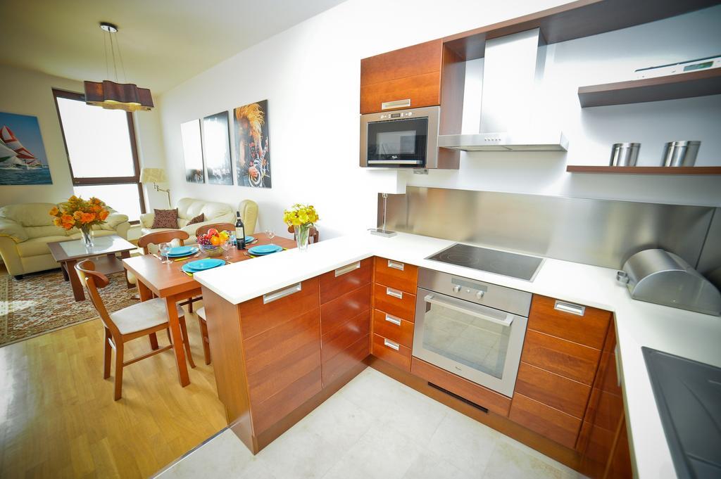 Luxury Rockefeller - Sea Towers Apartment Гдиня Стая снимка